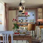 Rosalies Sunsetview בית נופש